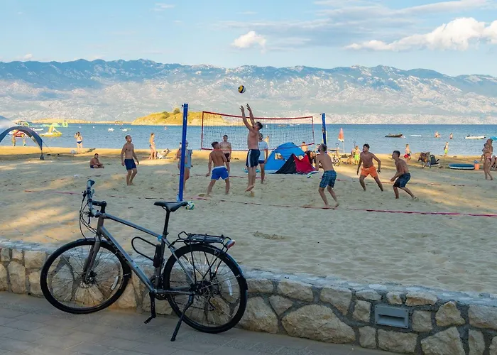 San Marino Kamp alanı *