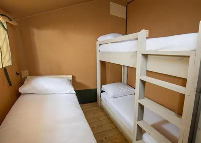 San Marino Kamp alanı *